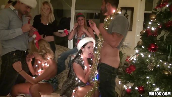 Sluts Sucking Cock On Christmas Party