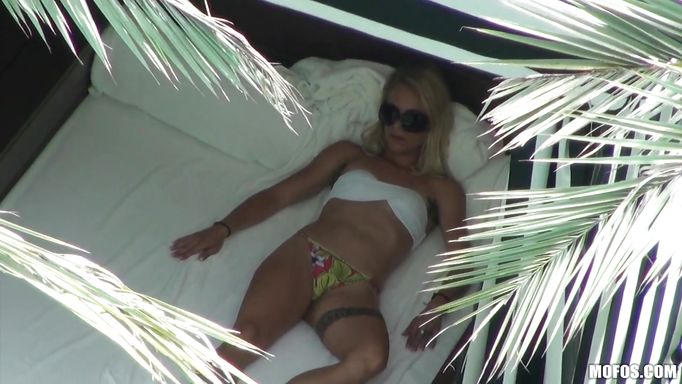 Pornstar Filmed Without Her Knowledge As She Chills Out