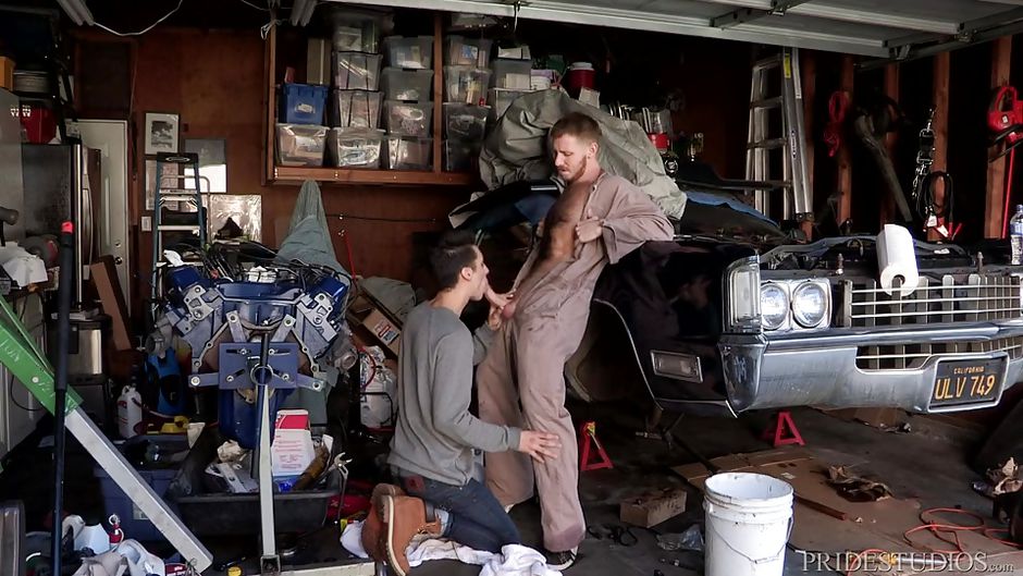 Spencer Whitman Roman Daniels In Mechanic Work Makes Them Horny HD