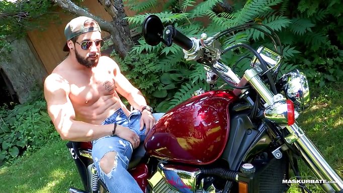 Horny Gay Dude Beats Off On His Harley
