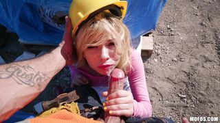 Kenzie Reeves Sucked My Cock At The Construction Site