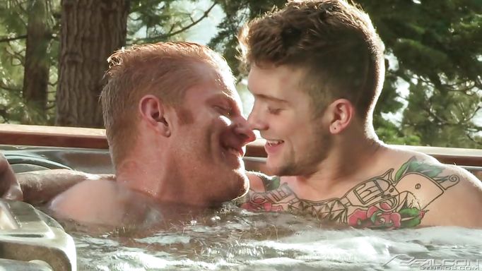 Hot Tub Makes The Gay Lovers Horny