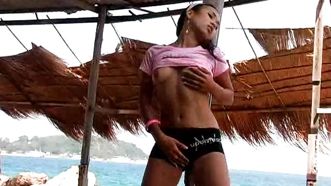 Asian Hottie Plays With Her Sweet Pussy On The Beach